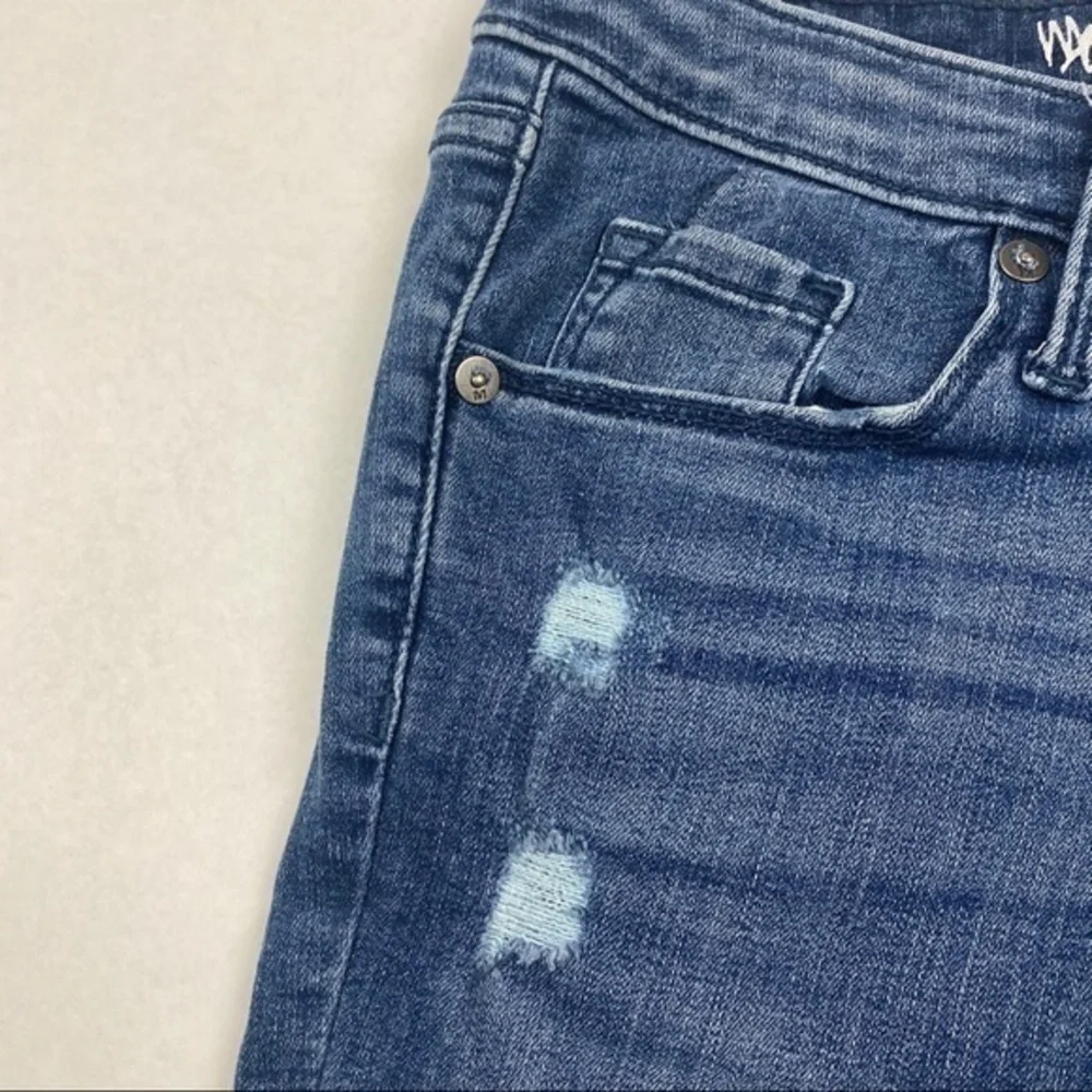 Mossimo‎ Power Stretch Distressed Bermuda Short
